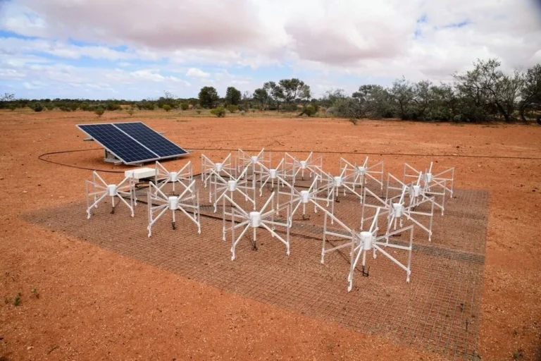 Murchison Widefield Array (MWA)